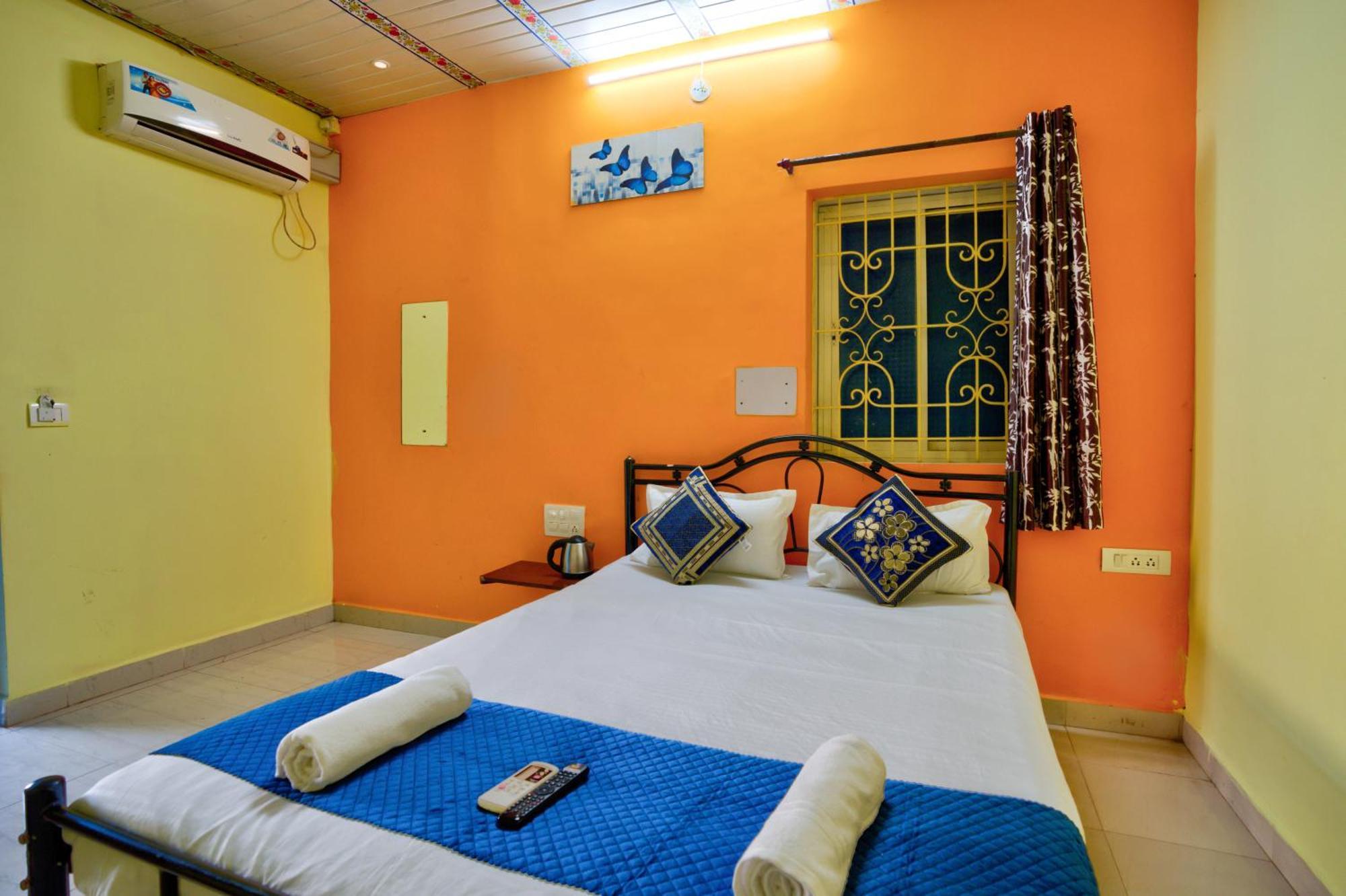 Hotel Savita Calangute Buitenkant foto